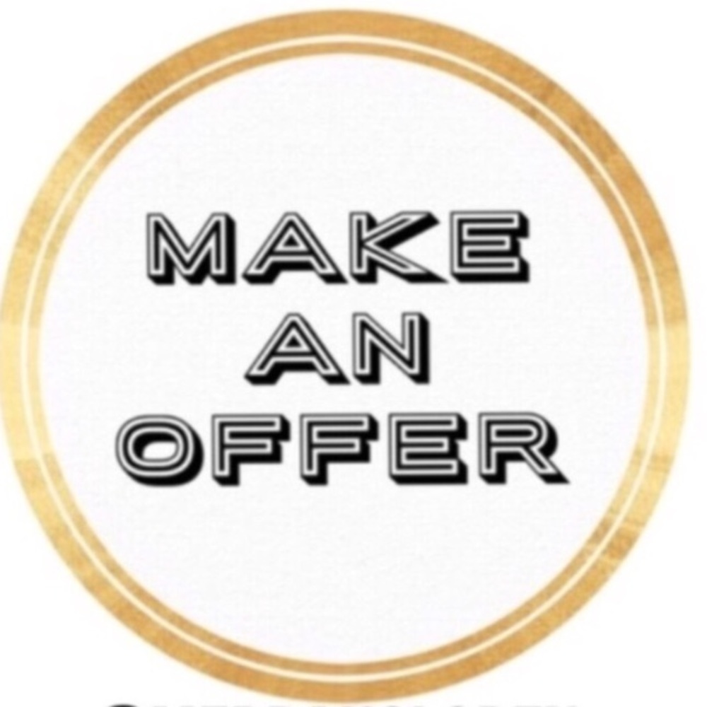 MAKE A REASONABLE OFFER! 💕